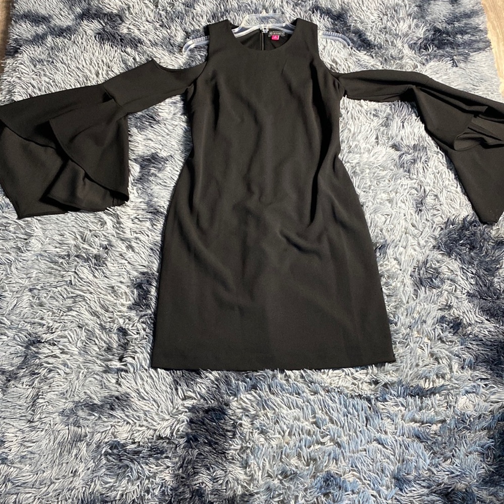 Vince Camuto bell sleeve, cold shoulder dress, Sz S